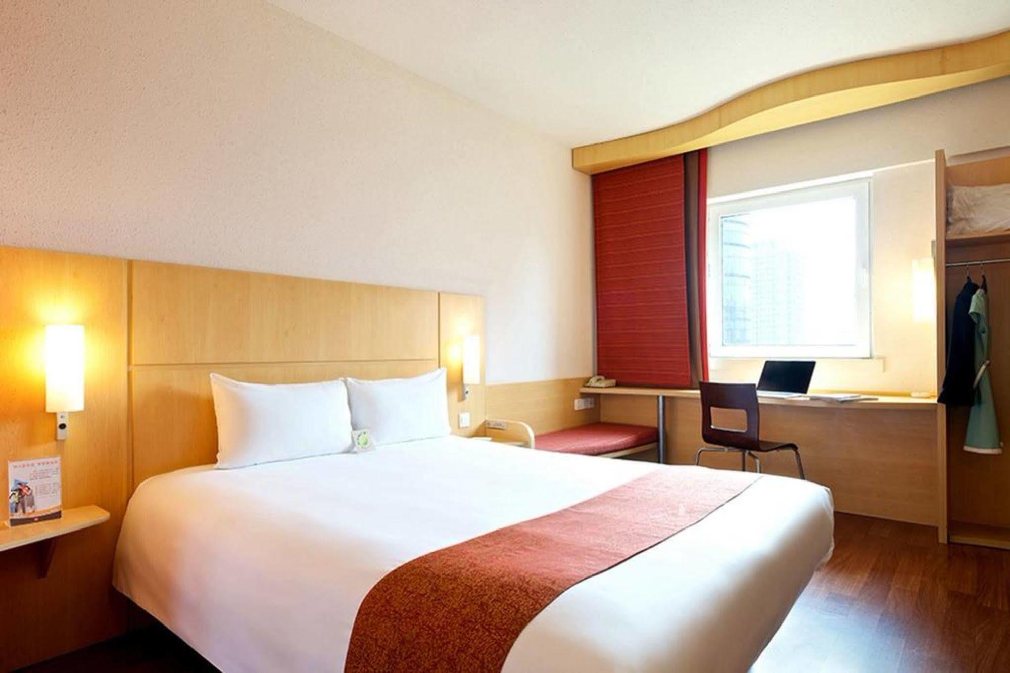 Hotel Ibis Beijing Dongdaqiao Exterior foto
