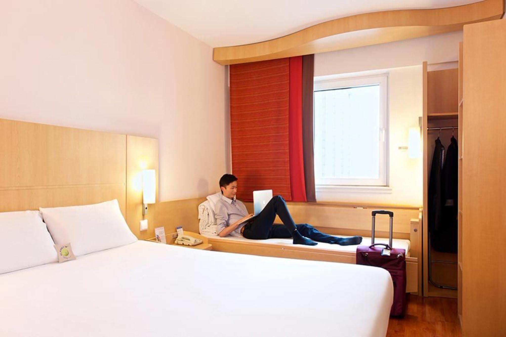 Hotel Ibis Beijing Dongdaqiao Exterior foto